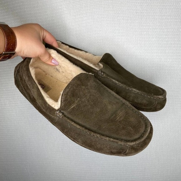 UGG| Green ASCOT SUEDE Moccasin Shoes 13 - Picture 2 of 5